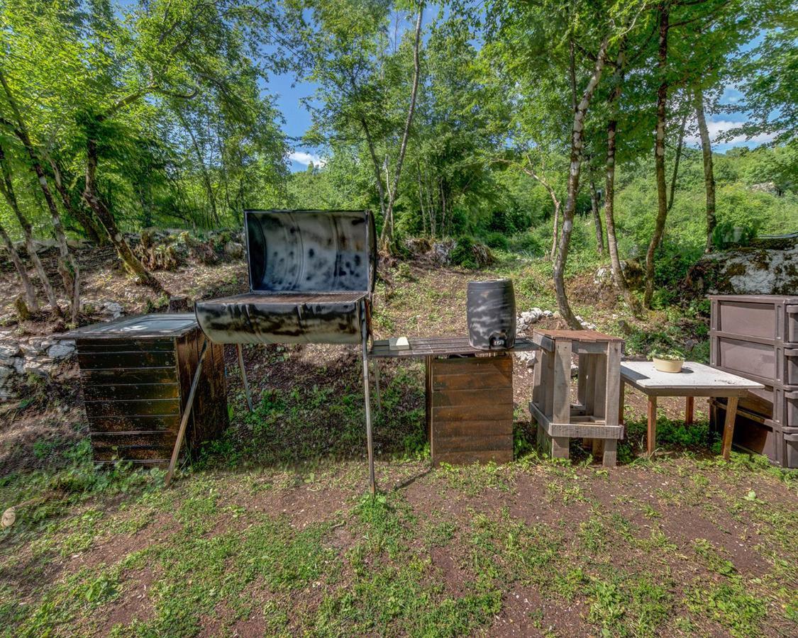 Holiday Home Pavle Rijeka Crnojevica Bagian luar foto