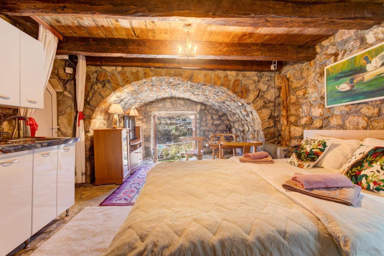 Holiday Home Pavle Rijeka Crnojevica Bagian luar foto