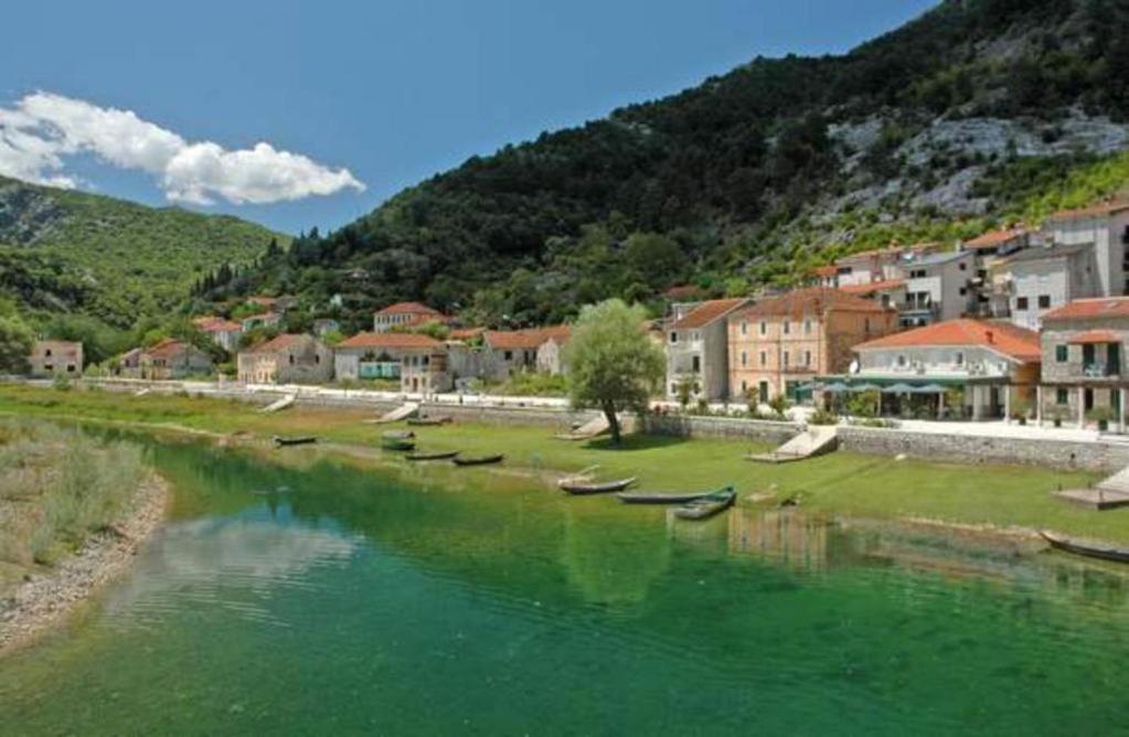 Holiday Home Pavle Rijeka Crnojevica Bagian luar foto